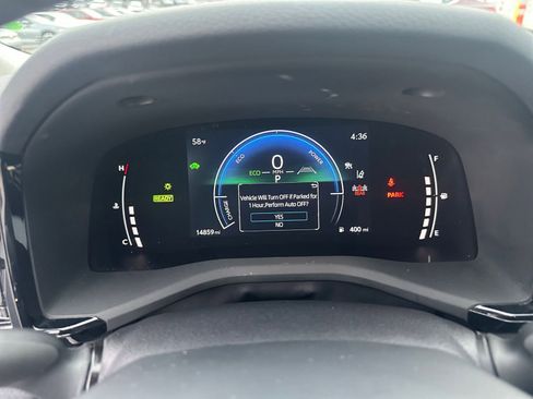 Used 2025 Toyota Camry LE image 39