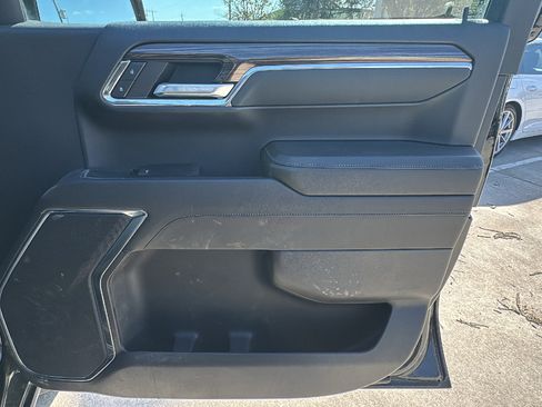 Used 2023 Chevrolet Silverado 1500 LT image 29