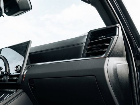 Used 2024 Lexus GX 550 w/ Cold Area Package AWD/4WD image 61