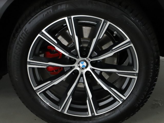 Used 2026 BMW X5 xDrive40i w/ M Sport Package AWD/4WD image 46