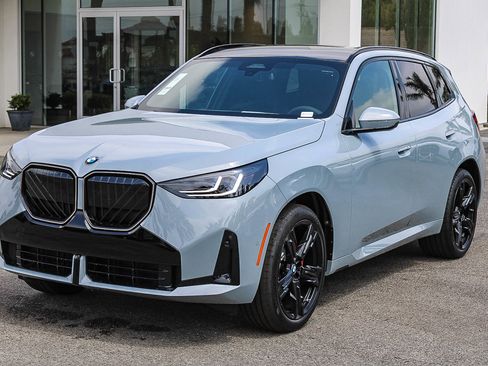 New 2026 BMW X3 xDrive30 w/ M Sport Package AWD/4WD image 3