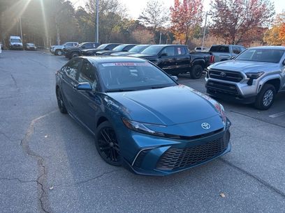 New 2025 Toyota Camry SE