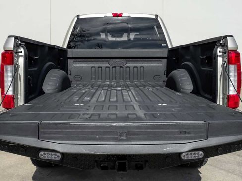 Used 2017 Ford F250 Platinum w/ Platinum Ultimate Package image 55