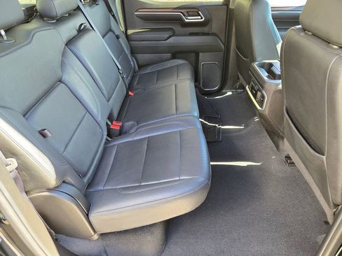 Used 2022 GMC Sierra 1500 SLT w/ SLT Premium Plus Package image 19