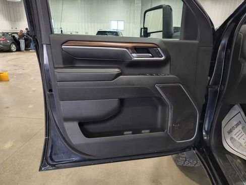 Used 2025 Chevrolet Silverado 3500 LT w/ Trail Boss Package AWD/4WD image 22