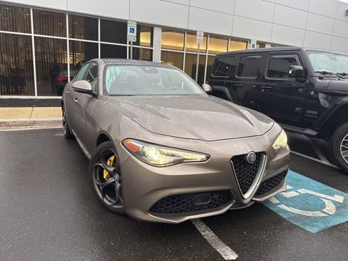Used 2019 Alfa Romeo Giulia Ti Sport w/ Quick Order Package 22S Sport image 1