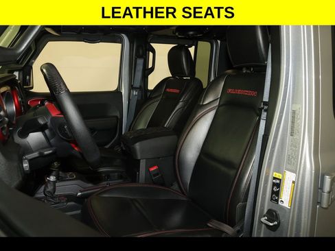 Used 2020 Jeep Gladiator Rubicon image 3