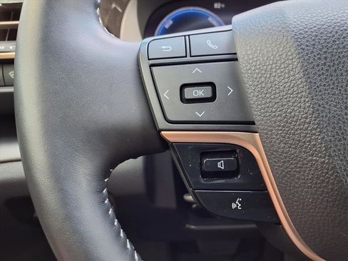 Used 2025 Toyota Crown Nightshade image 16