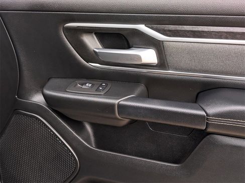 Used 2021 RAM 1500 Lone Star image 32