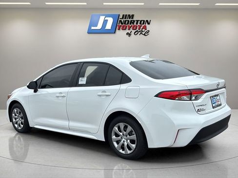 New 2026 Toyota Corolla LE FWD image 7