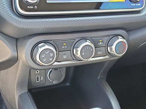 Used 2024 Nissan Kicks S w/ Interior Electronics Package image 19