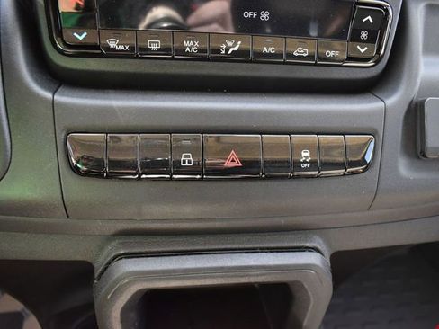 New 2025 RAM ProMaster 3500 w/ Convenience Group image 30