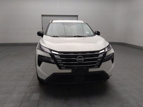 Used 2024 Nissan Rogue S FWD image 14