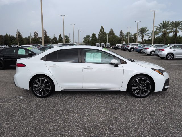 Certified 2022 Toyota Corolla SE FWD image 3