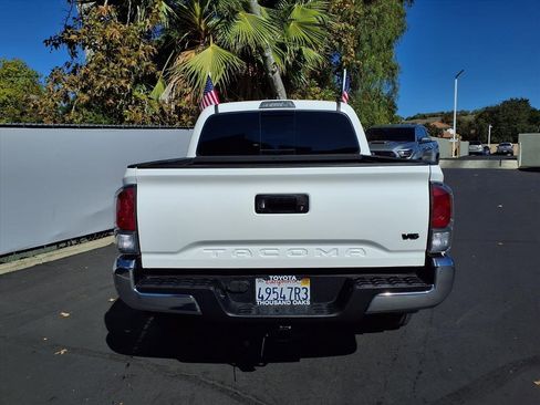 Certified 2023 Toyota Tacoma TRD Off-Road image 7