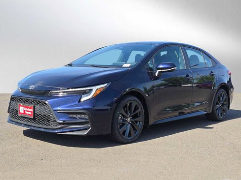 Certified 2024 Toyota Corolla SE FWD image 8