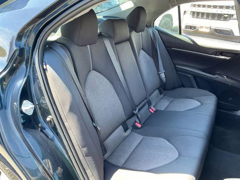 Used 2021 Toyota Camry LE w/ Carpet Mat Package (TMS) FWD image 20