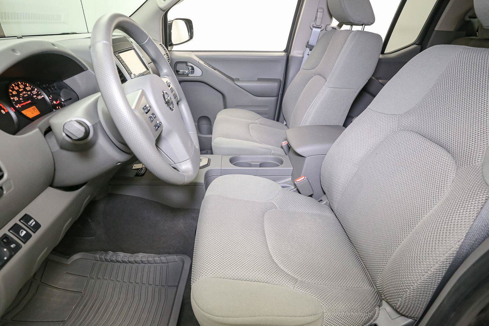 Used 2021 Nissan Frontier SV w/ Midnight Edition Floor Mats AWD/4WD image 40