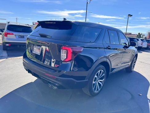 Used 2021 Ford Explorer ST image 4