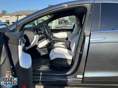 Used 2017 Tesla Model X 100D image 14