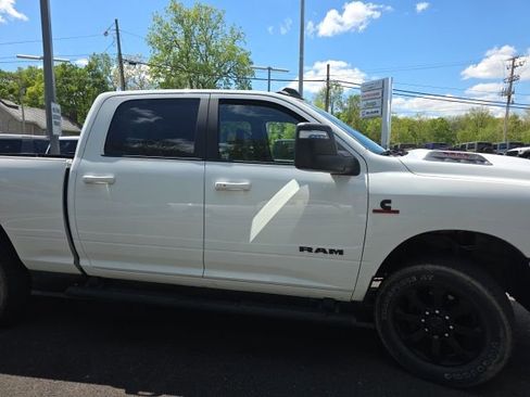 Used 2024 RAM 2500 Laramie w/ Night Edition AWD/4WD image 4
