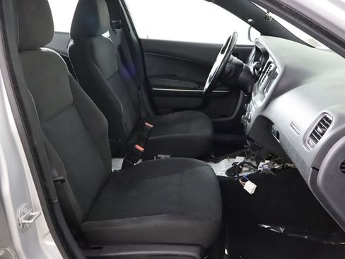 Used 2019 Dodge Charger Police RWD image 17