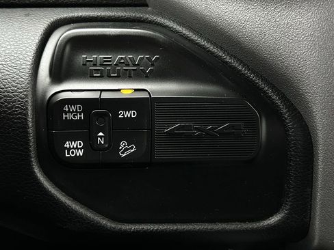 Used 2024 RAM 2500 Big Horn w/ Off Road Package AWD/4WD image 8