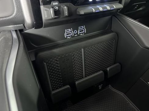 New 2026 RAM 1500 Big Horn AWD/4WD image 24