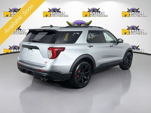 Used 2023 Ford Explorer ST w/ Technology Package AWD/4WD image 5