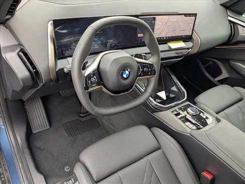 Used 2025 BMW X3 xDrive30i w/ Premium Package AWD/4WD image 3