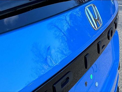 Used 2024 Honda Pilot TrailSport image 26