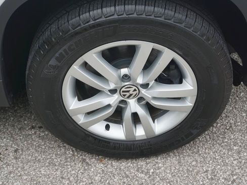 Used 2016 Volkswagen Tiguan S AWD/4WD image 18