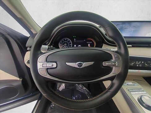 Used 2023 Genesis GV70 2.5T w/ Select Package AWD/4WD image 30