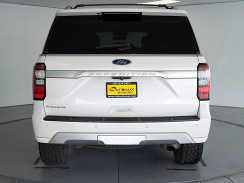Used 2019 Ford Expedition Platinum AWD/4WD image 6