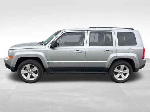 Used 2016 Jeep Patriot Latitude image 8