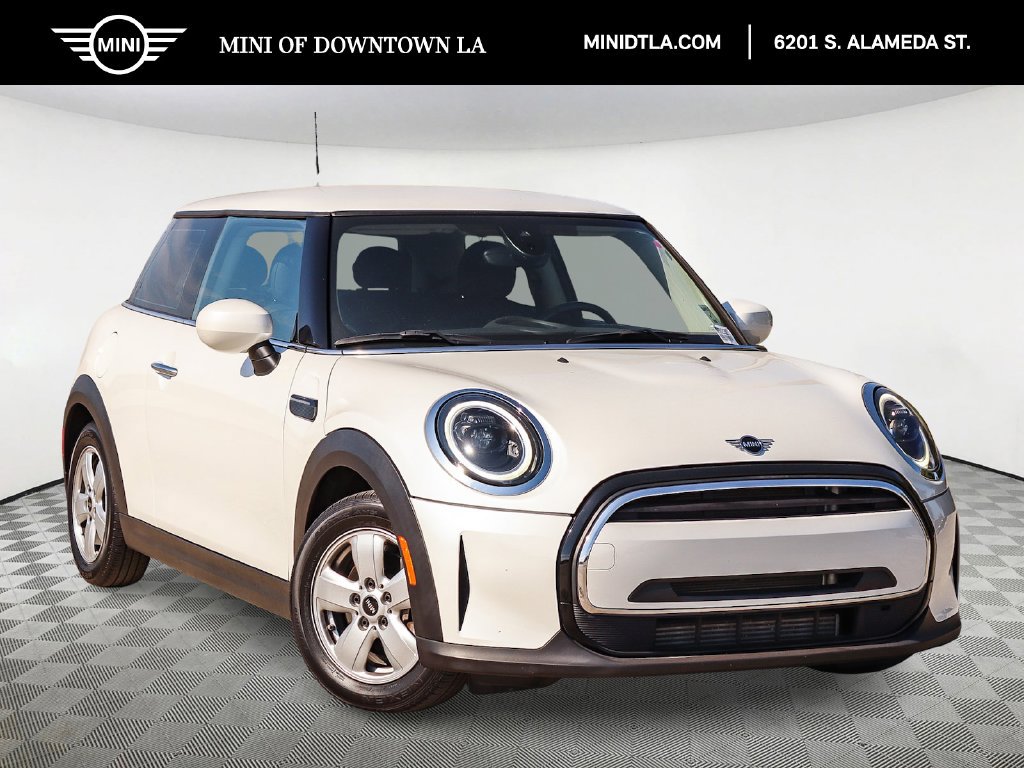 Used 2024 MINI Cooper 2-Door Hardtop FWD image 1