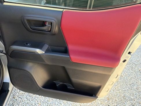 Certified 2022 Toyota Tacoma SR5 w/ Black Out Package (TMS) image 18