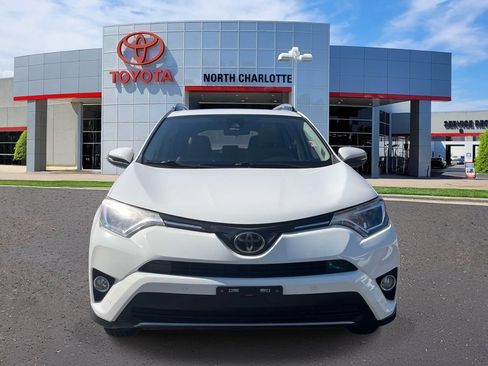 Used 2017 Toyota RAV4 XLE FWD image 2