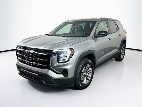 Used 2025 GMC Terrain Elevation AWD/4WD image 3