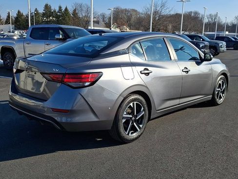 Used 2024 Nissan Sentra SV image 6