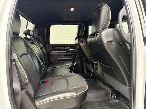 Used 2019 RAM 2500 Laramie w/ Night Edition AWD/4WD image 12