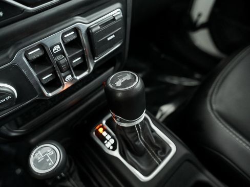 Used 2023 Jeep Wrangler Unlimited Sahara image 46