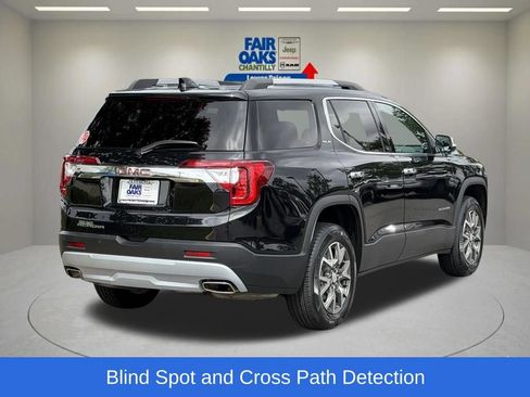 Used 2023 GMC Acadia SLE w/ Driver Convenience Package FWD image 8