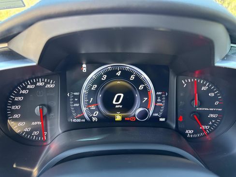 Used 2019 Chevrolet Corvette Stingray Coupe w/ Carbon Flash Badge Package image 26