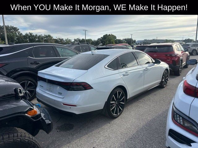 Used 2023 Honda Accord Touring image 3