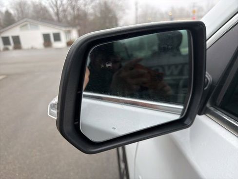 Certified 2023 Chevrolet Traverse LT w/ LPO, Floor Liner Package image 11