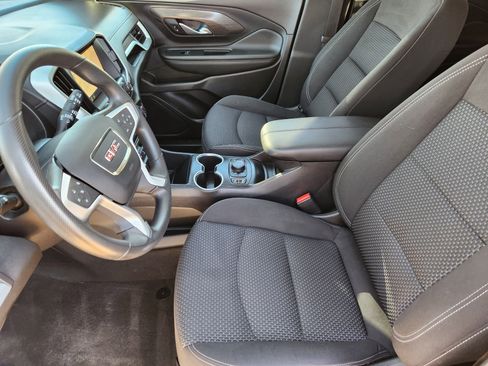 Certified 2022 GMC Terrain SLE w/ Driver Convenience Package image 13