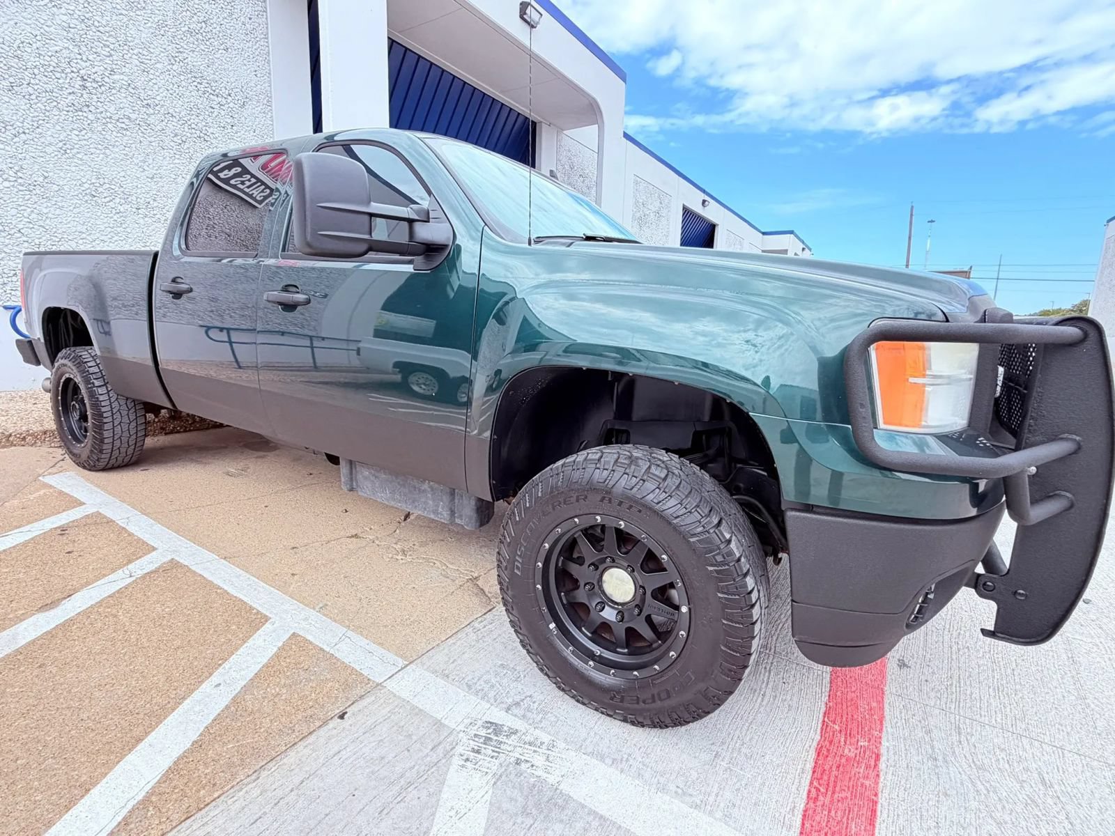 Used 2012 GMC Sierra 2500 SLE w/ SLE Preferred Package AWD/4WD image 5