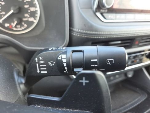 Used 2024 Nissan Rogue S AWD/4WD image 36