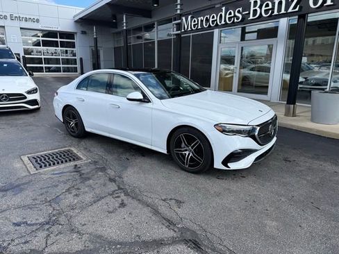 New 2026 Mercedes-Benz E 350 4MATIC Sedan image 2